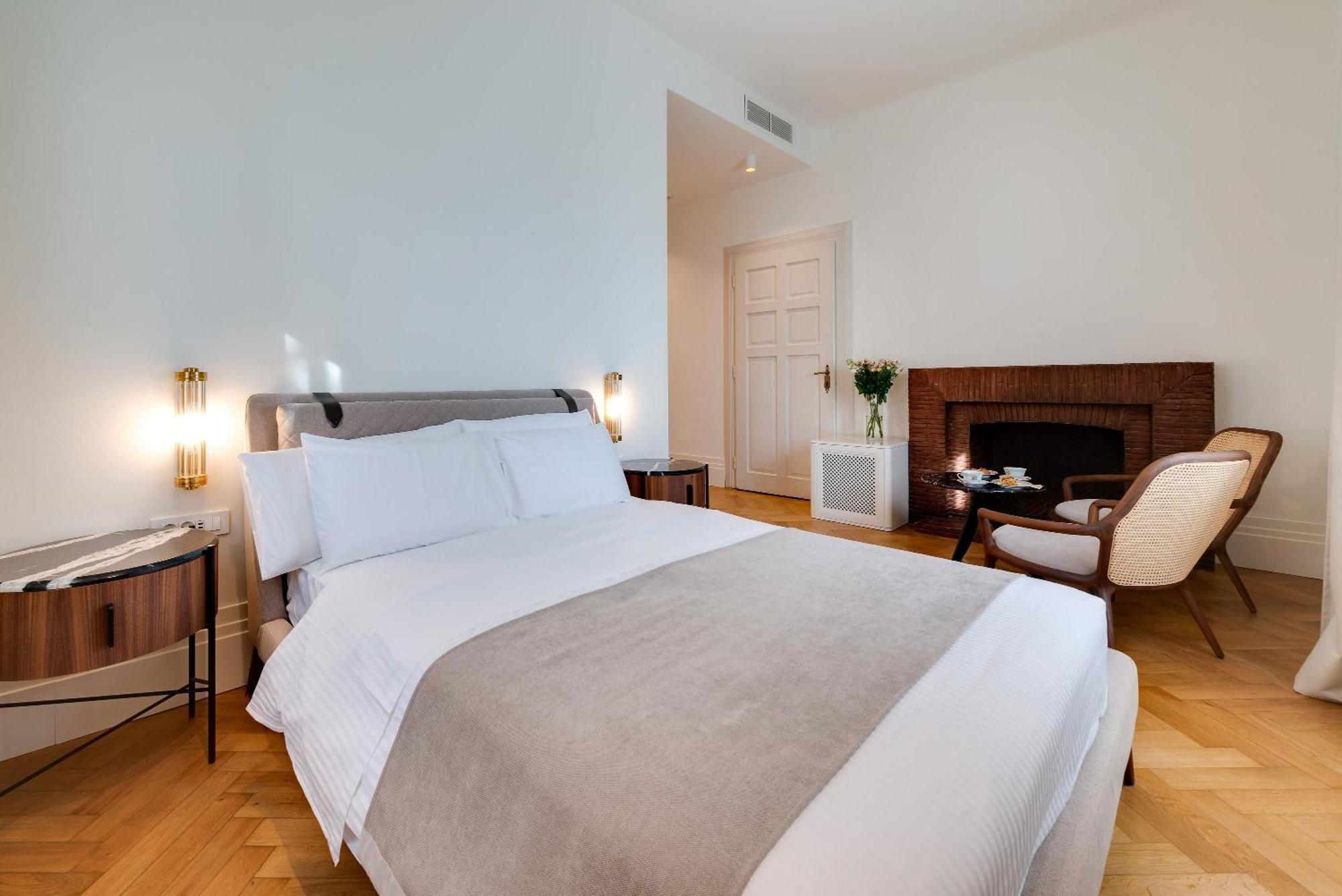 Ariston Hotell 3*